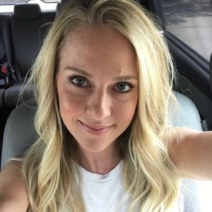 Meet your Posher, Sherry